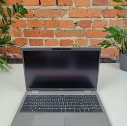 Laptop DELL Latitude 5520 i5 1145G7 16GB 256GB SSD FHD Windows 11 PRO Klasa A 