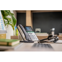 HP Poly Edge E550 IP Phone and PoE-enabled