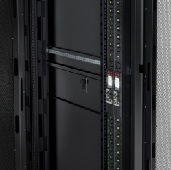 APC Rack PDU 9000 Switched ZeroU 30A 200/208V 21 C13 & 3 C19