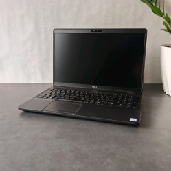 Dell Latitude 5501 i5 2.5 9400H 16GB 512SSD 1920x1080 Windows 11 Pro Refurbished Klasa B 
