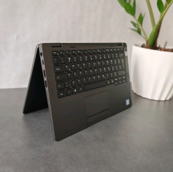 Dell Latitude 5300 2in1 i5-8265U 16GB 256GB SSD 13.3" FHD Windows 11 Pro Refurbished Klasa A