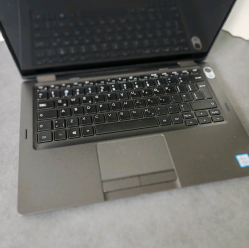 Dell Latitude 5300 2in1 i5-8265U 16GB 256GB SSD 13.3" FHD Windows 11 Pro Refurbished Klasa A