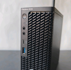 Dell Precicion 3240 i5 3.2 10505 16GB 256GB SSD Windows 11 Pro Refurbished Klasa B