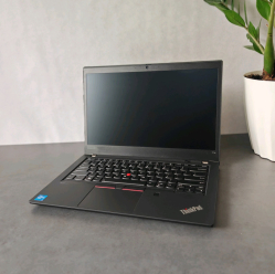 Lenovo ThinkPad T14S Gen 2 i5 2.6 1145G7 16GB 256GB SSD 14" FHD Windows 11 Pro Refurbished Klasa A 