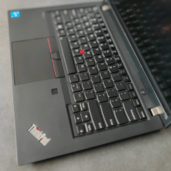 Lenovo ThinkPad T14S Gen 2 i5 2.6 1145G7 16GB 256GB SSD 14" FHD Windows 11 Pro Refurbished Klasa A 