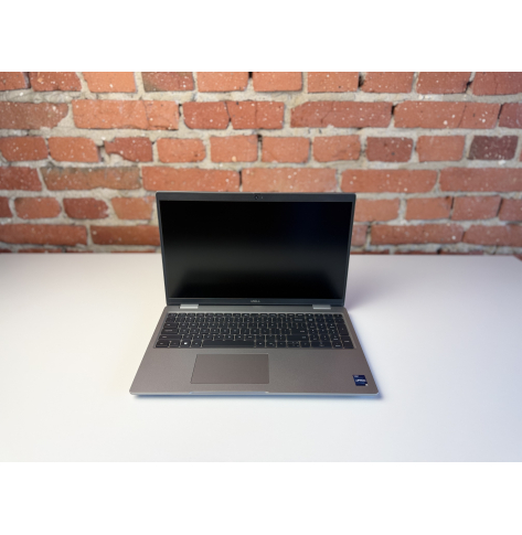 DELL Latitude 5540 i5-1335U 16GB 512GB SSD FHD Windows 11 Pro Refurbished Klasa A