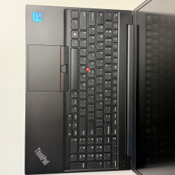 Lenovo ThinkPad E15 Gen 2 i5-1135G7 16GB 256GB SSD 15" FHD Windows 11 Pro Refurbished Klasa A