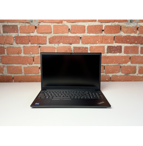 Lenovo ThinkPad E15 Gen 2 i5-1135G7 16GB 256GB SSD 15" FHD Windows 11 Pro Refurbished Klasa A