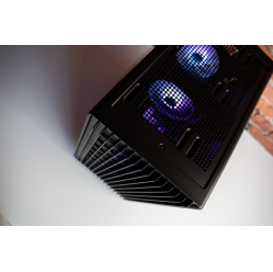 KOMPUTER GAMINGOWY  Ryzen 7 5700X RTX 5060 32GB SSD 1TB W11 DLSS 4