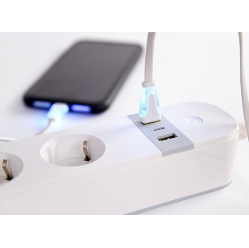 Gembird Inteligentna listwa zasilająca Tuya 4xDE 2xUSB-A 1xUSB-C Biała 