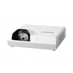 Projektor  Panasonic PT-TX320  XGA 3.200 ANSI lm