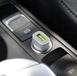 Puro Mini Fast Car Charger Ładowarka samochodowa 5V/2.4A 12W+kabel lightning MFi