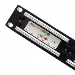 Panel krosowy Qoltec 24 porty | kat.6 UTP | Czarny